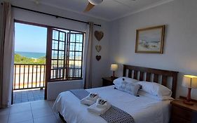 12 Settler Sands Beachfront Cottage With Sea View